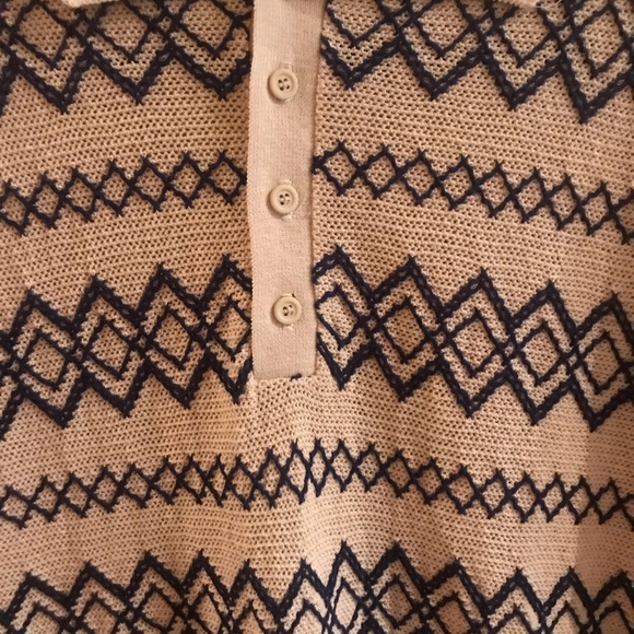 Vintage Knit Sweatshirt! - Picture 2 of 3